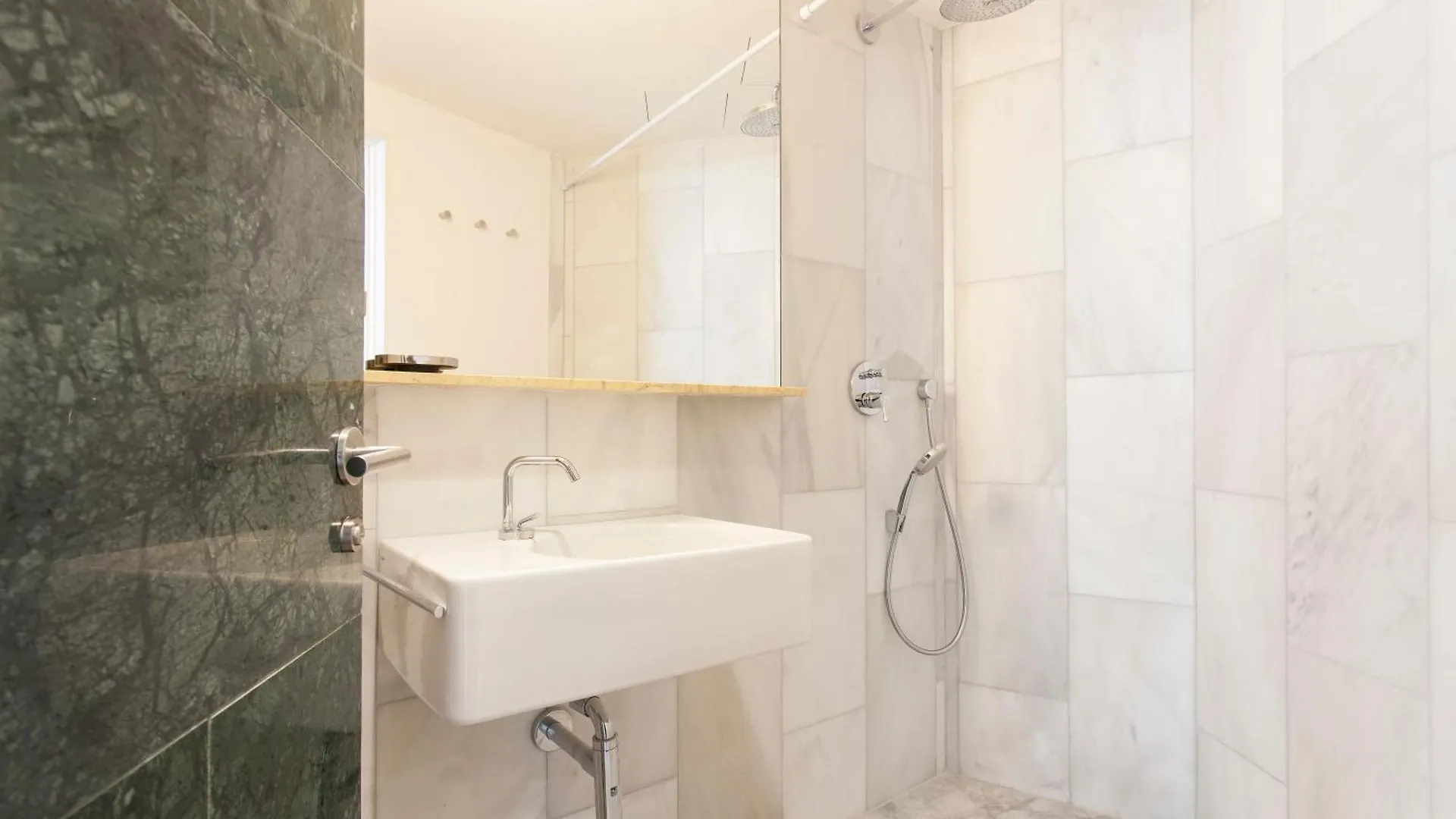 Aspasios City Oasis Apartments Barcelona