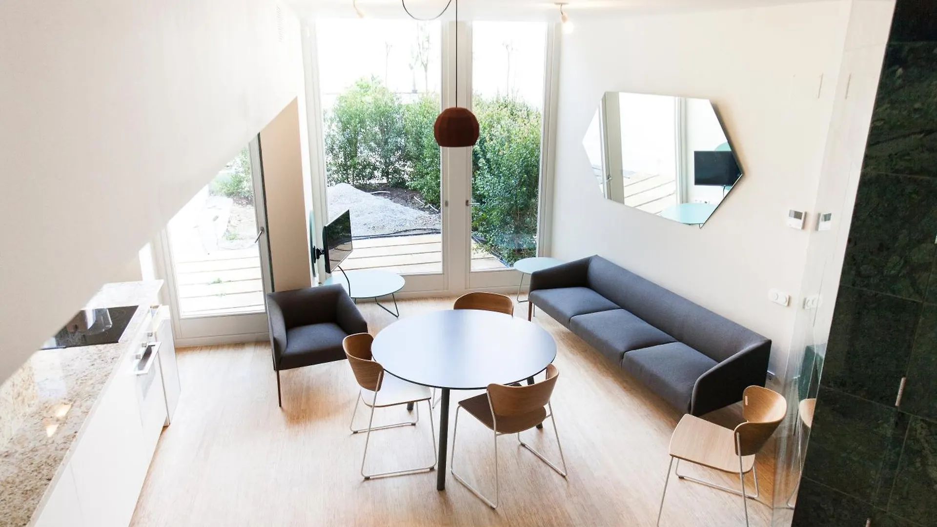 Aspasios City Oasis Apartments Barcelona 0*,  Hiszpania
