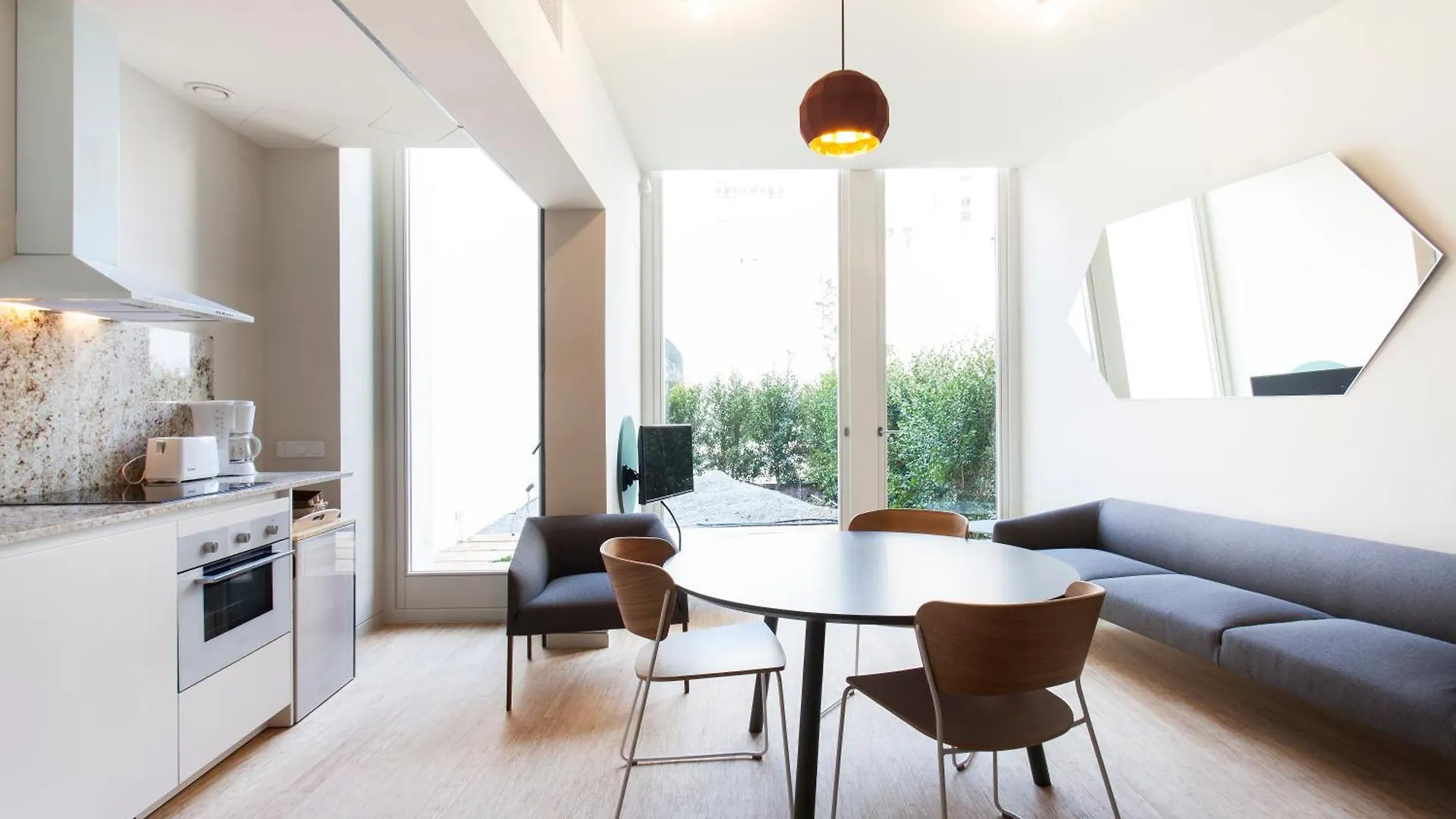 Aspasios City Oasis Apartments Barcelona